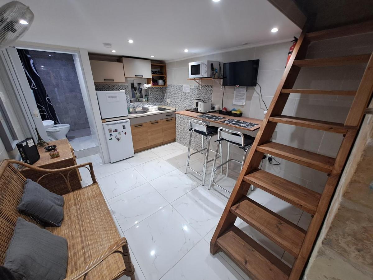 Cozy Loft In The Heart Of Valeta Exterior foto